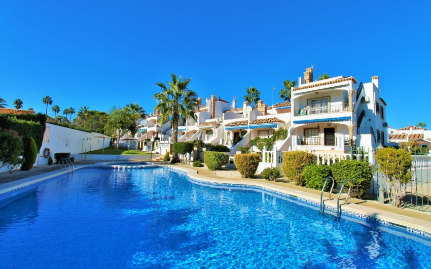 Resale - Townhouse -
Villamartín - Las Violetas