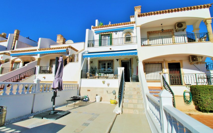 Resale - Townhouse -
Villamartín - Las Violetas