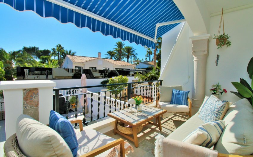 Resale - Townhouse -
Villamartín - Las Violetas