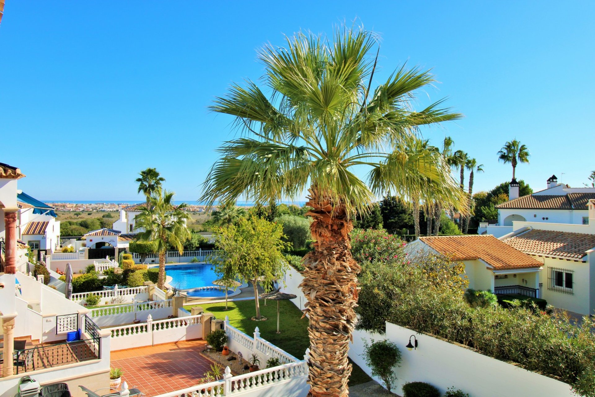 Resale - Townhouse -
Villamartín - Las Violetas