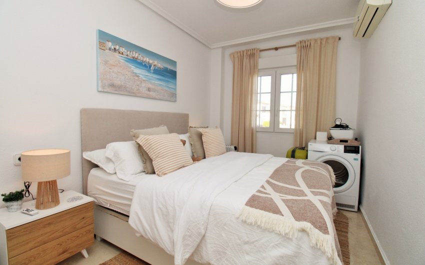 Resale - Townhouse -
Villamartín - Las Violetas