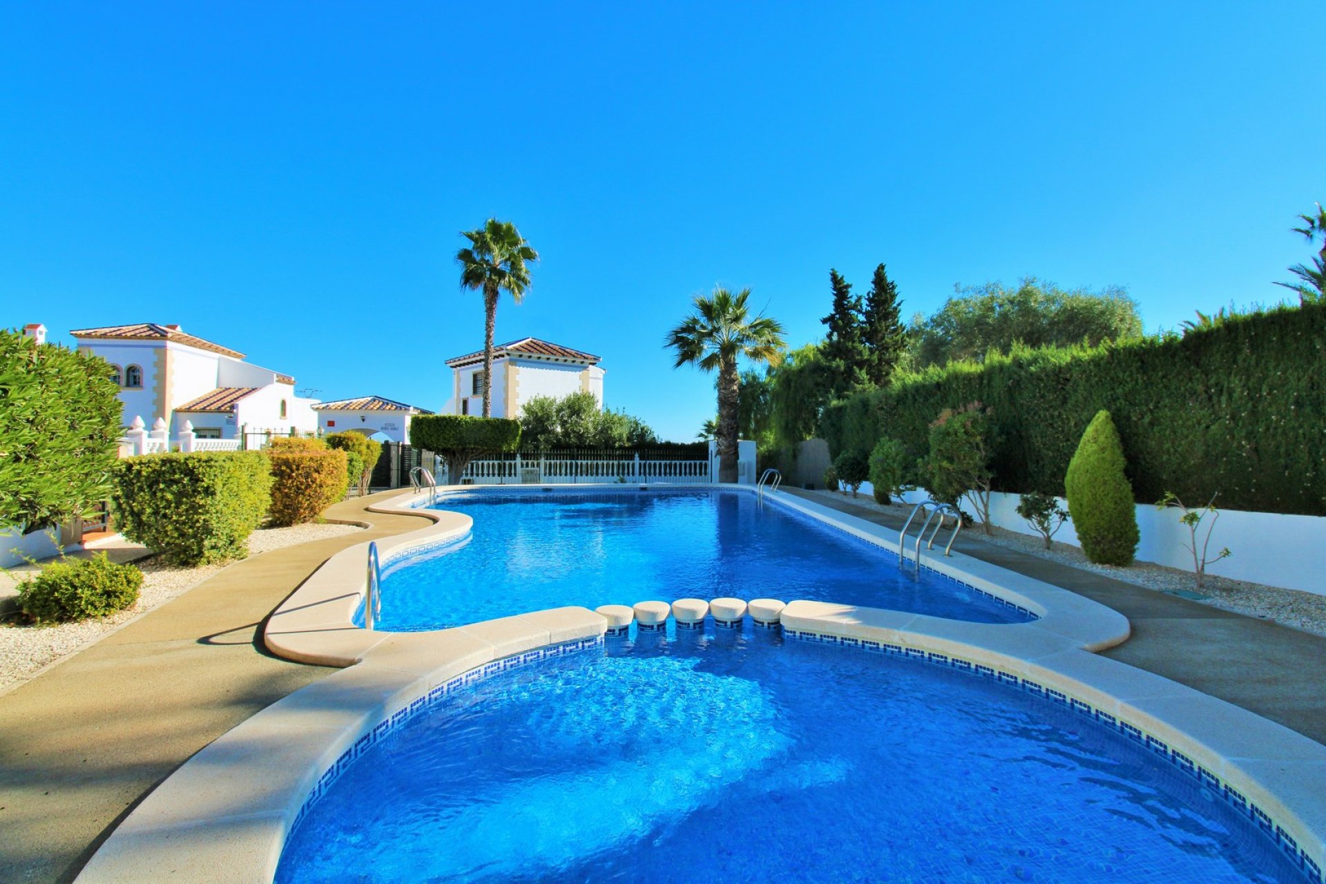 Resale - Townhouse -
Villamartín - Las Violetas