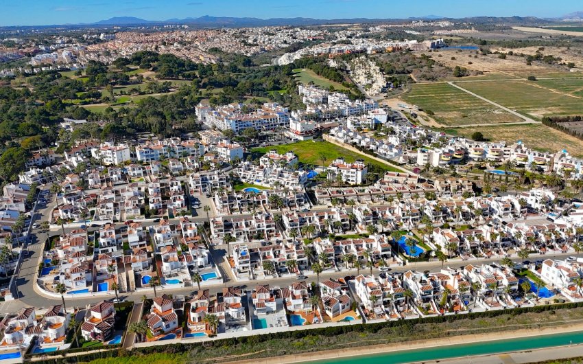 Resale - Townhouse -
Villamartín - Las Violetas