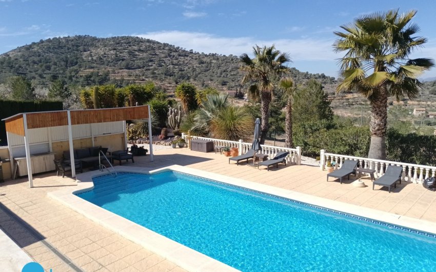 Resale - Villa -
Abanilla