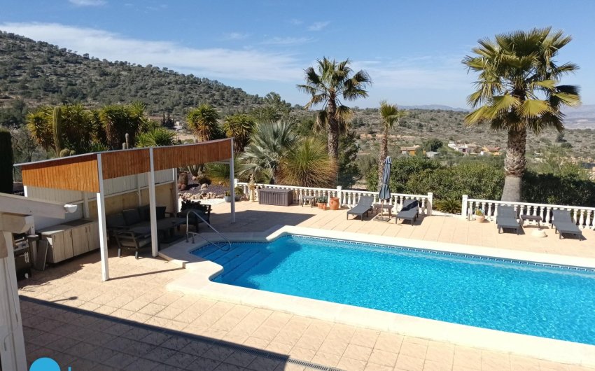 Resale - Villa -
Abanilla