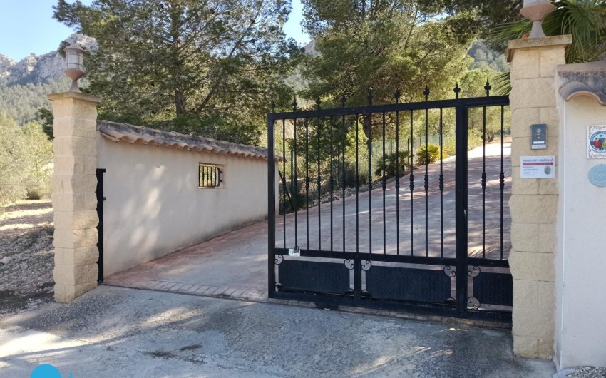 Resale - Villa -
Abanilla