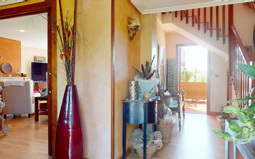 Resale - Villa -
Aguilas