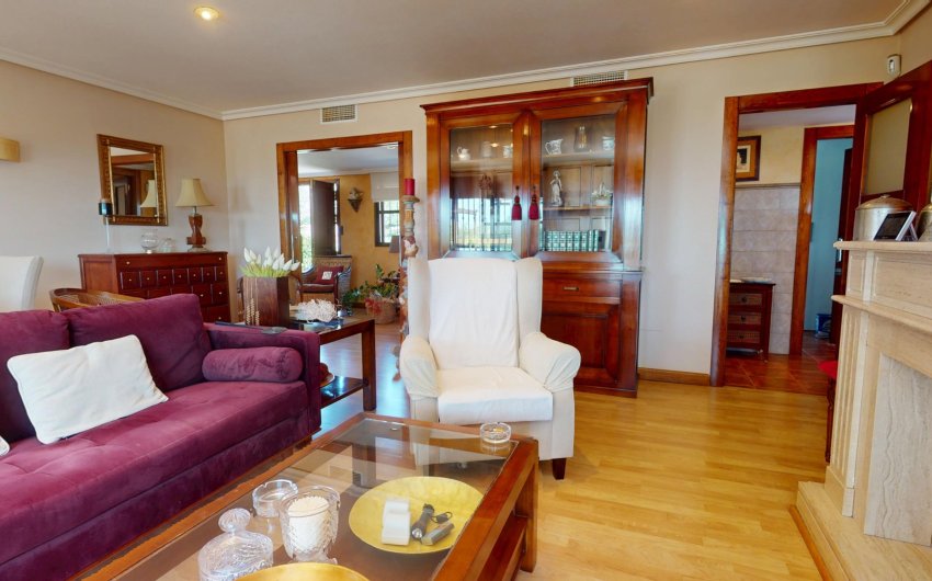 Resale - Villa -
Aguilas