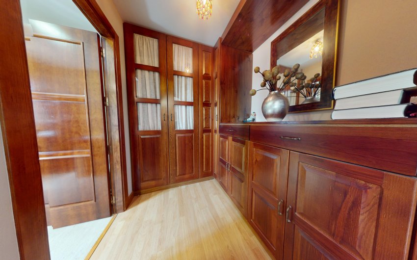 Resale - Villa -
Aguilas