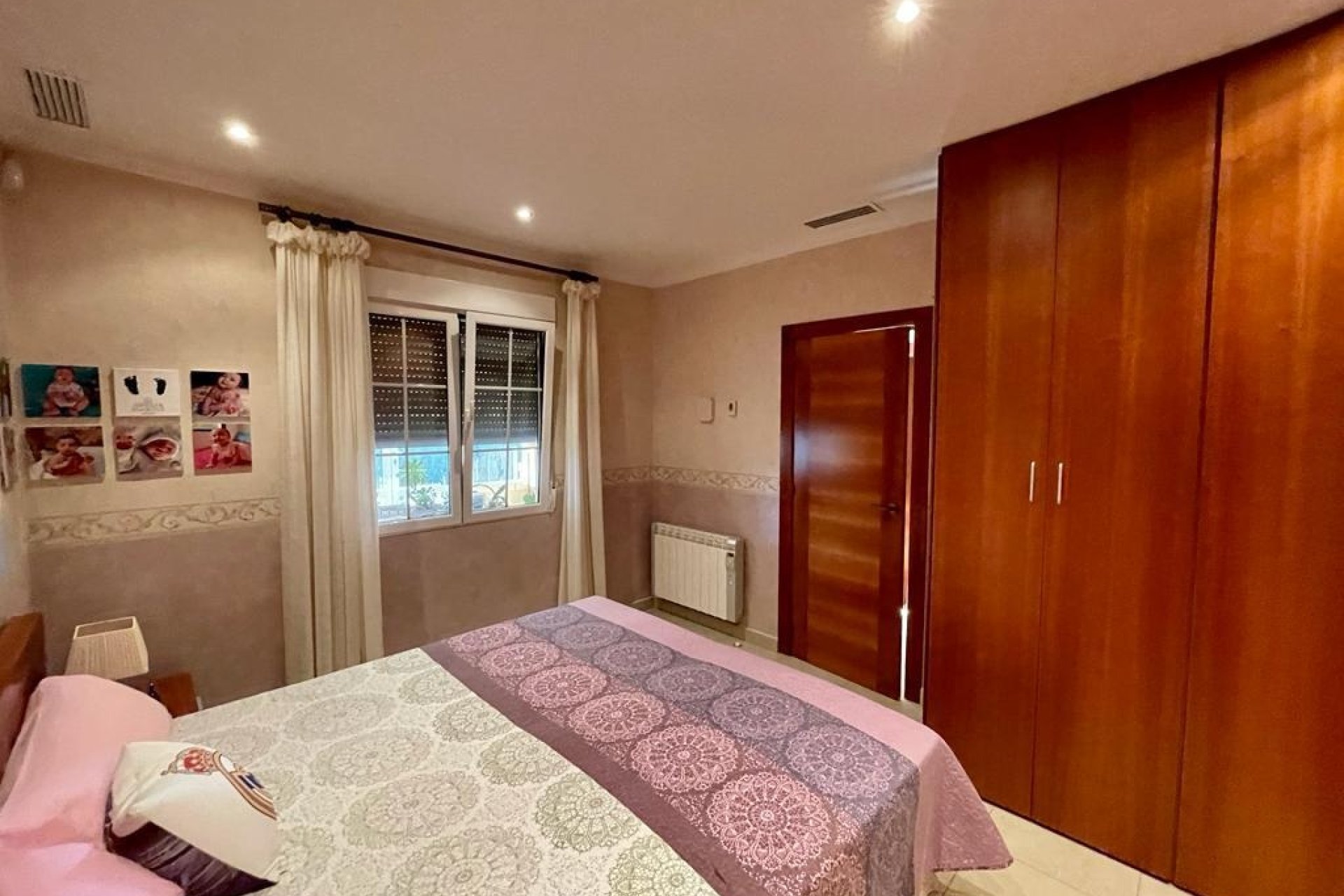 Resale - Villa -
Albatera - Inland