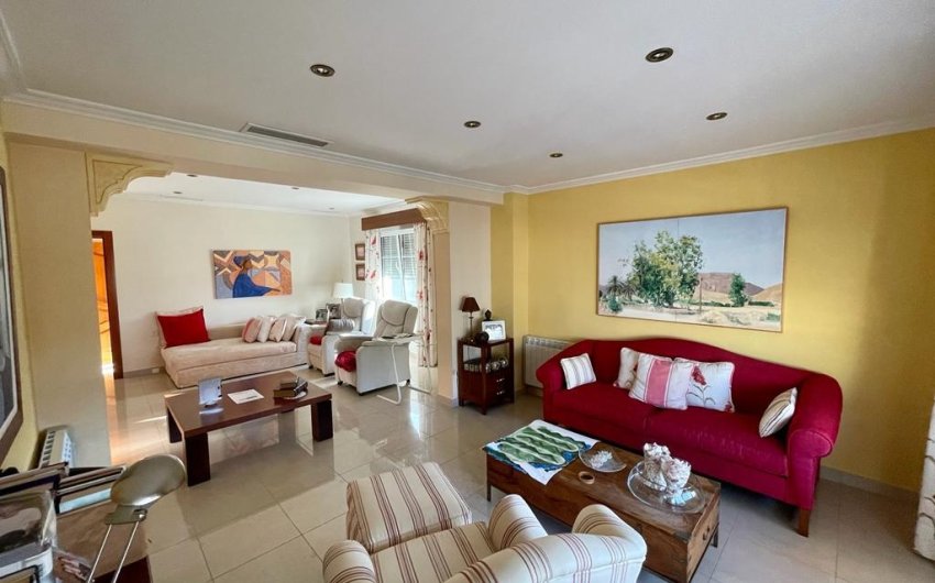 Resale - Villa -
Albatera - Inland