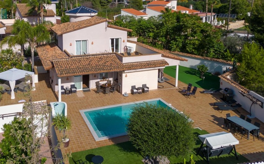 Resale - Villa -
Alfas del Pí