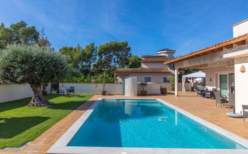 Resale - Villa -
Alfas del Pí