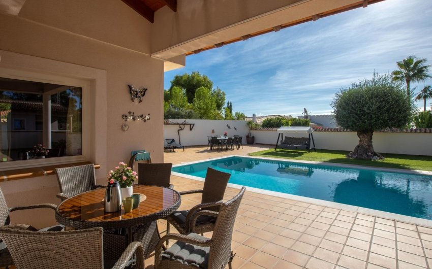 Resale - Villa -
Alfas del Pí