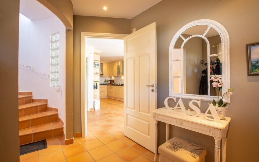 Resale - Villa -
Alfas del Pí