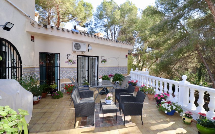 Resale - Villa -
Algorfa - Castillo de montemar