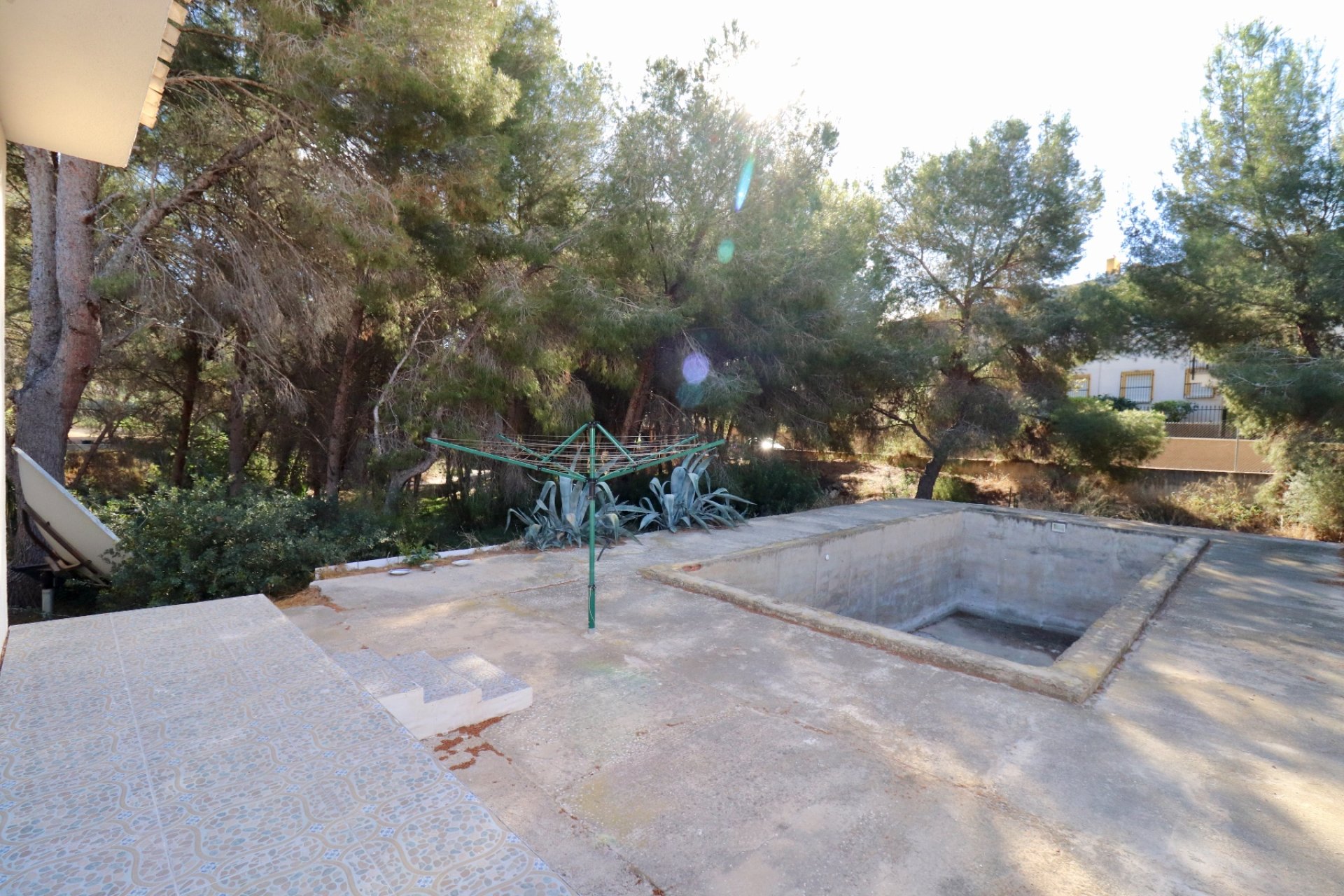 Resale - Villa -
Algorfa - Castillo de montemar