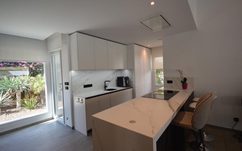 Resale - Villa -
Algorfa - Club de Golf La Finca