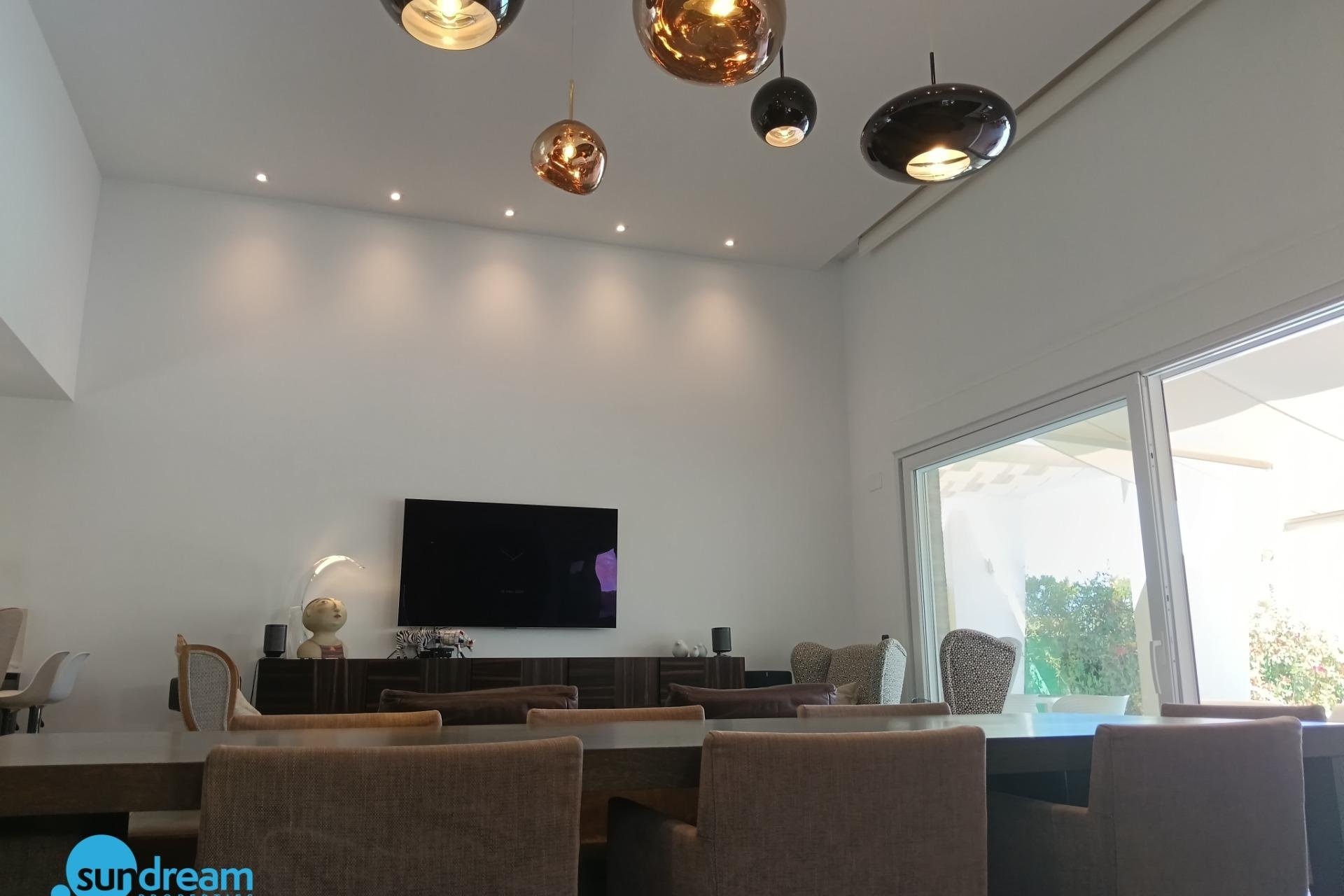 Resale - Villa -
Algorfa - Club de Golf La Finca