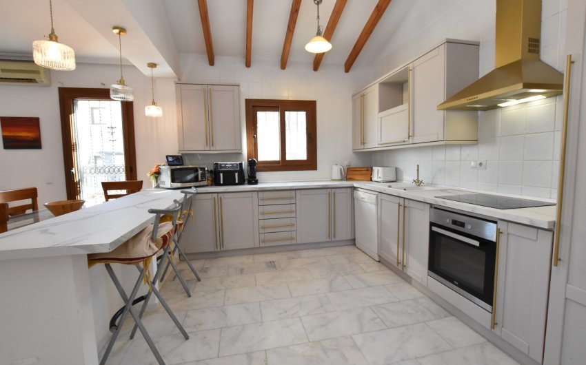 Resale - Villa -
Algorfa - Inland