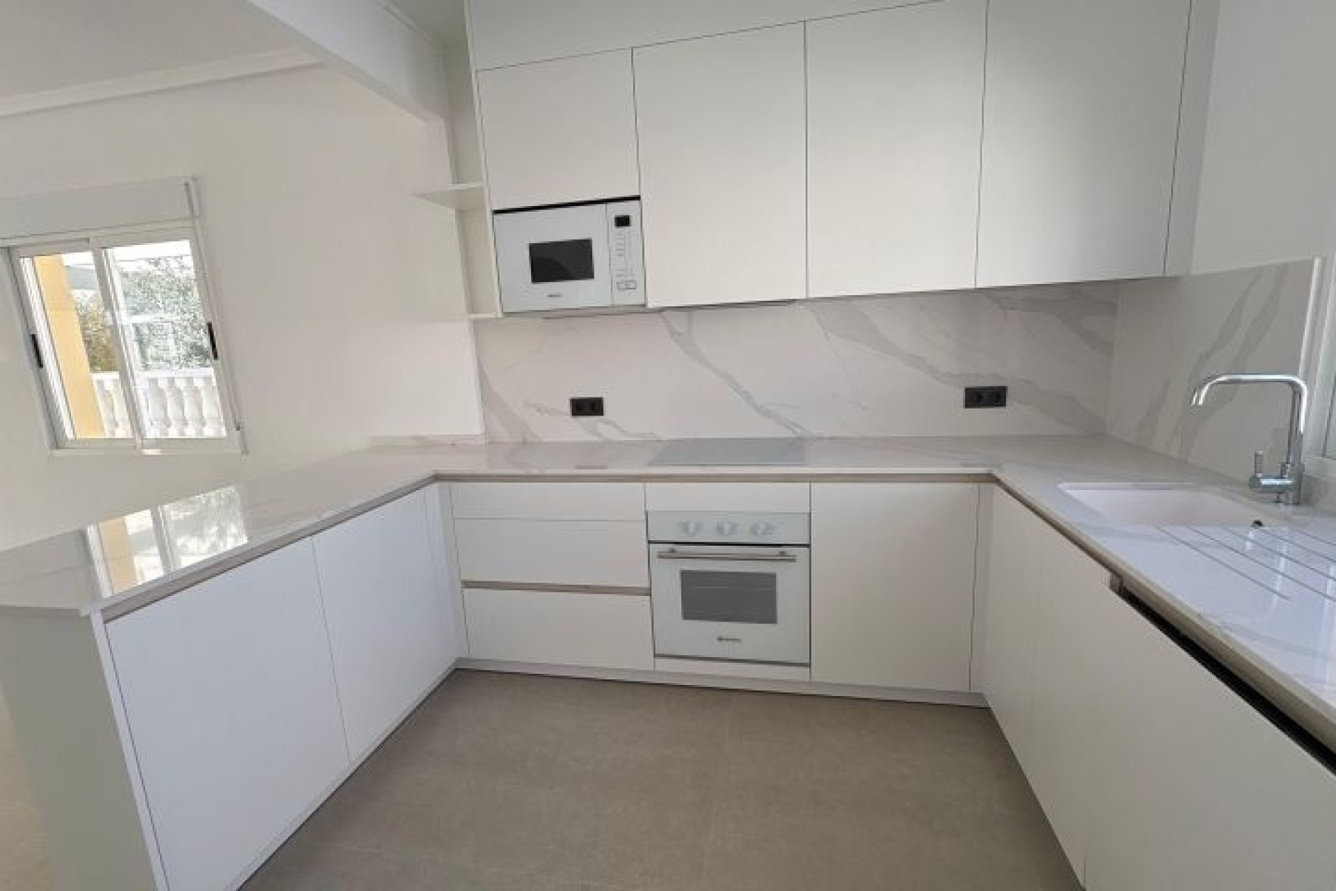 Resale - Villa -
Algorfa - Inland