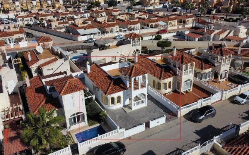 Resale - Villa -
Algorfa - Inland