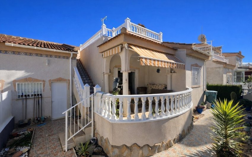 Resale - Villa -
Algorfa - Inland