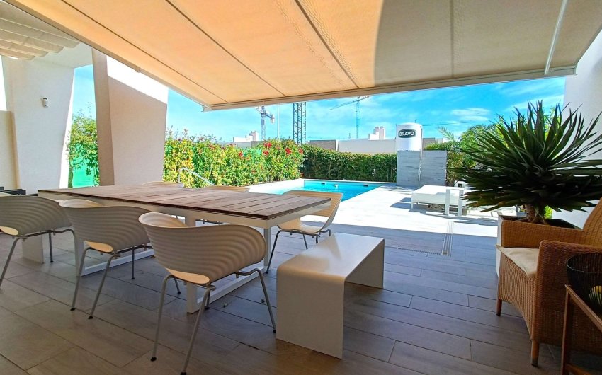 Resale - Villa -
Algorfa - Inland