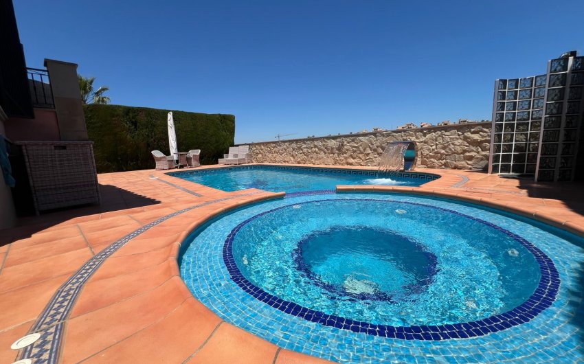 Resale - Villa -
Algorfa - Inland