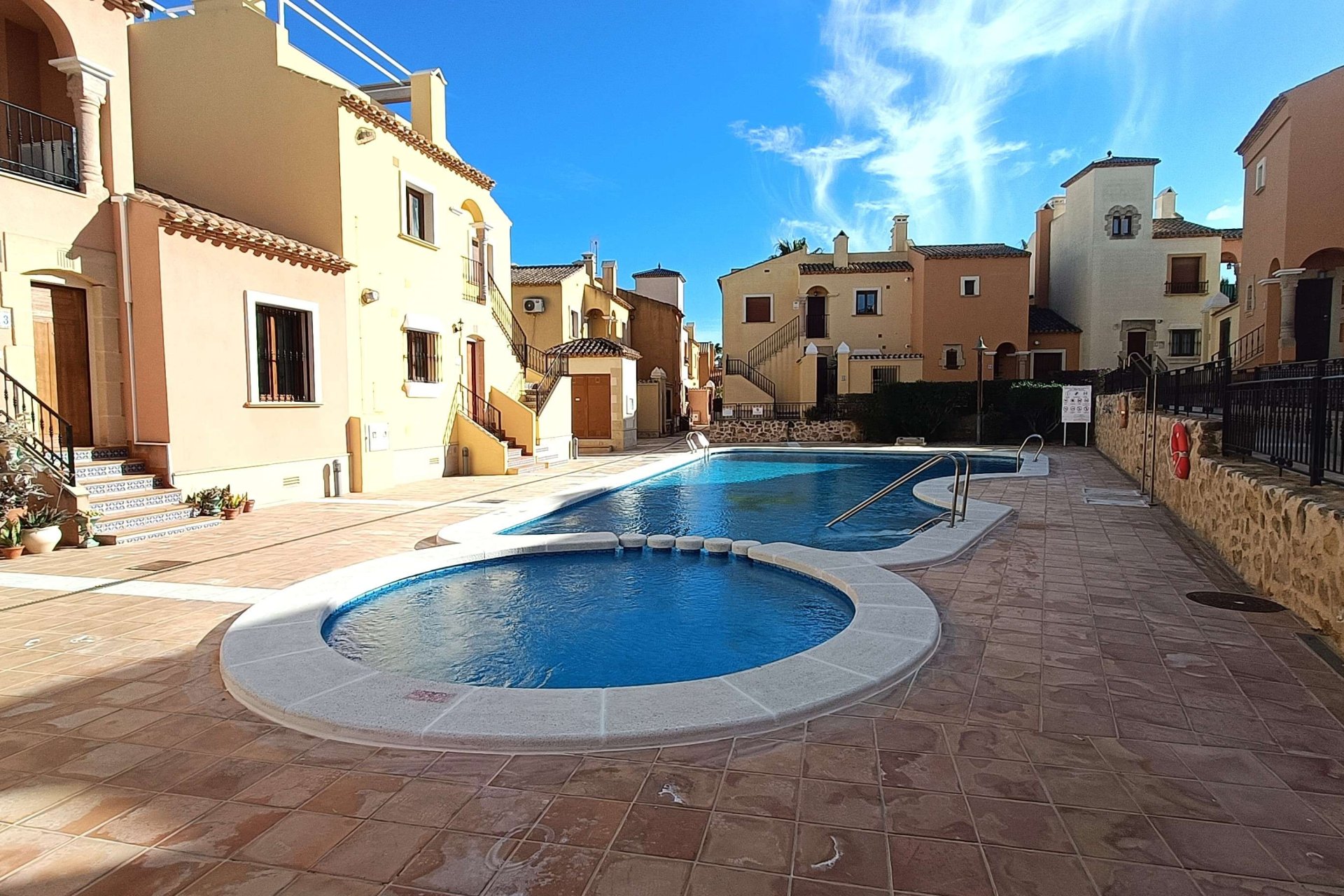 Resale - Villa -
Algorfa - Inland