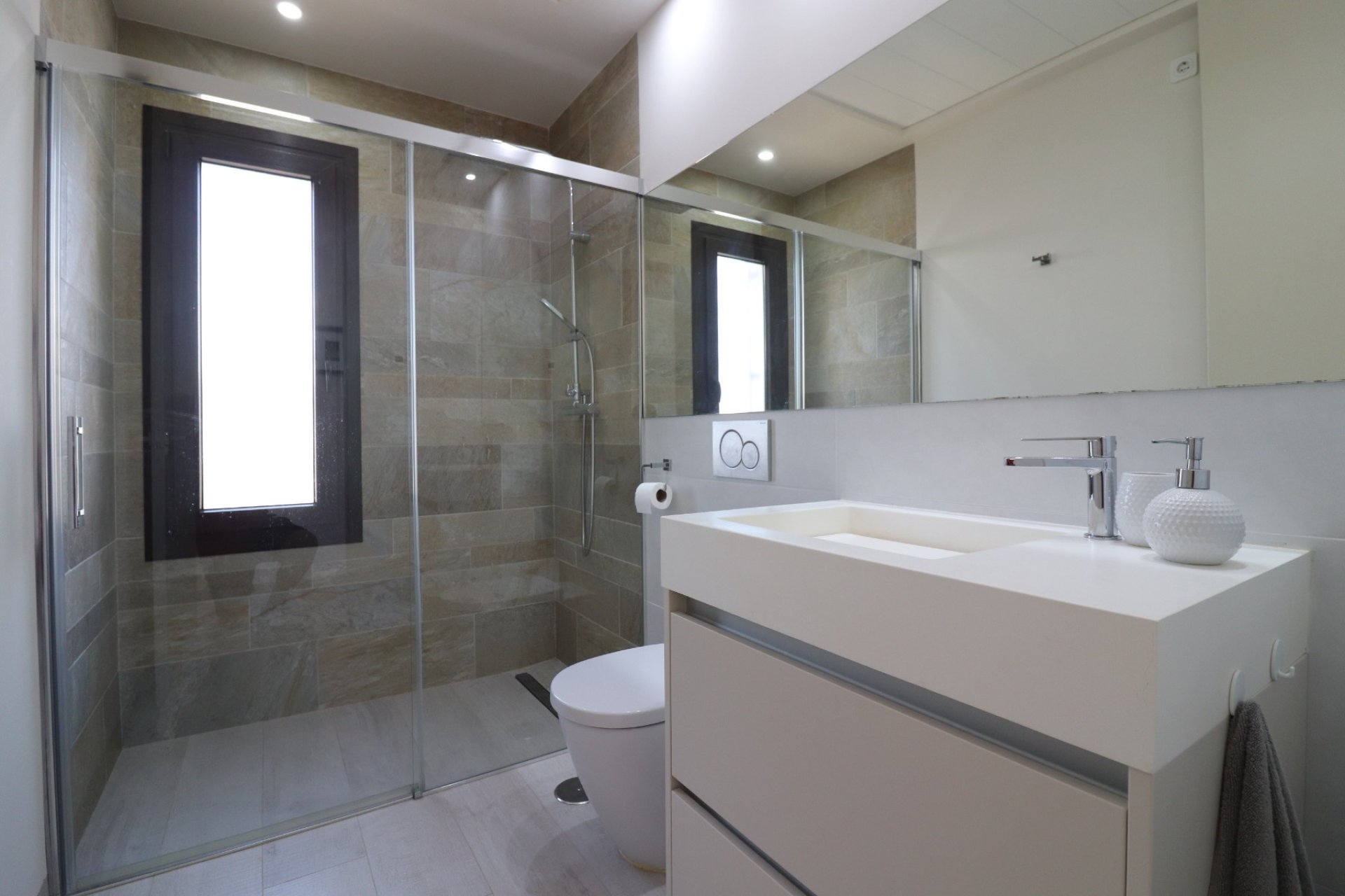 Resale - Villa -
Algorfa - La finca Golf