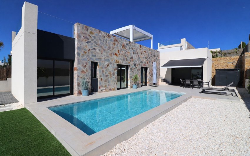 Resale - Villa -
Algorfa - La finca Golf