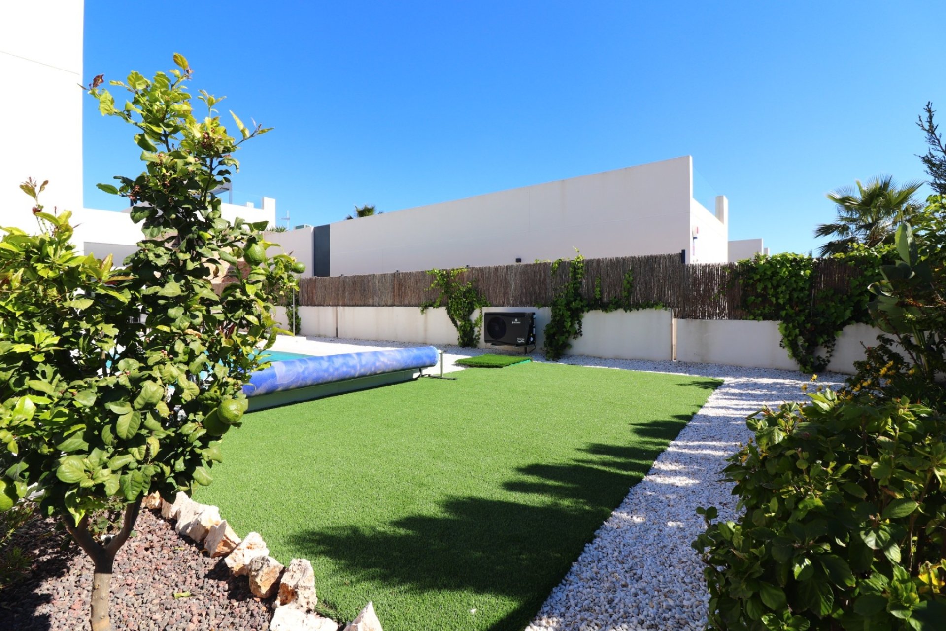 Resale - Villa -
Algorfa - La finca Golf
