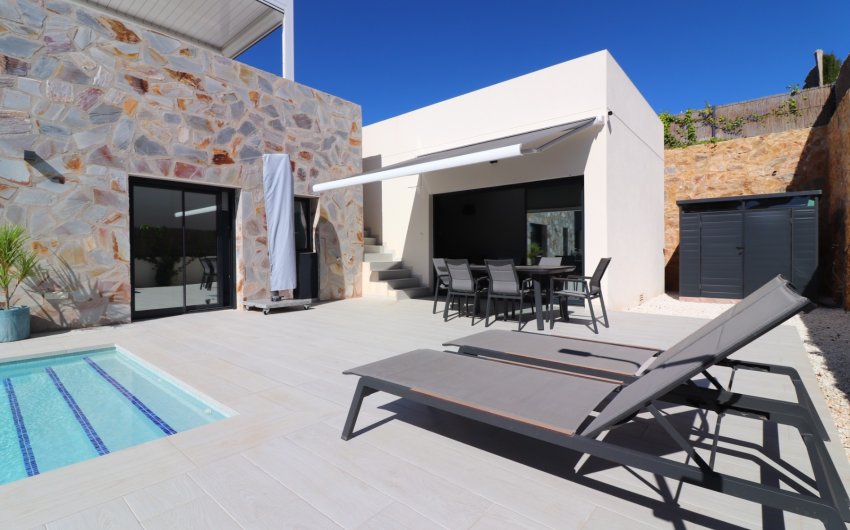 Resale - Villa -
Algorfa - La finca Golf