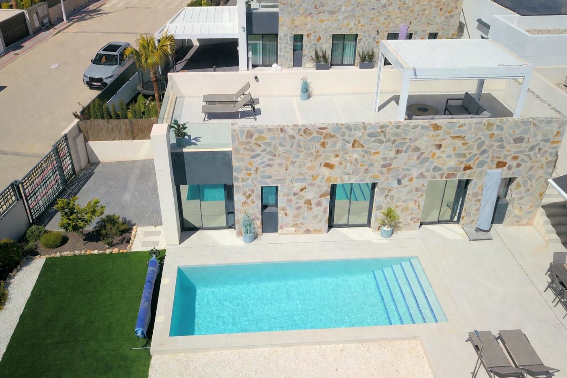 Resale - Villa -
Algorfa - La finca Golf