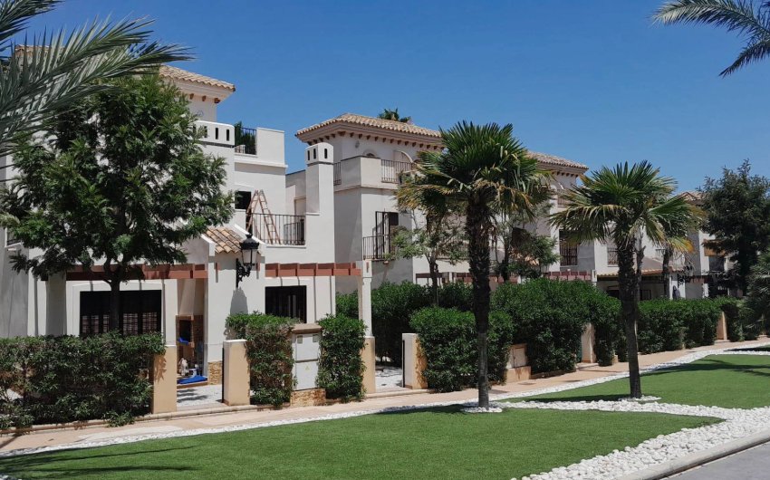 Resale - Villa -
Algorfa - La finca Golf