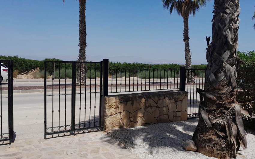 Resale - Villa -
Algorfa - La finca Golf