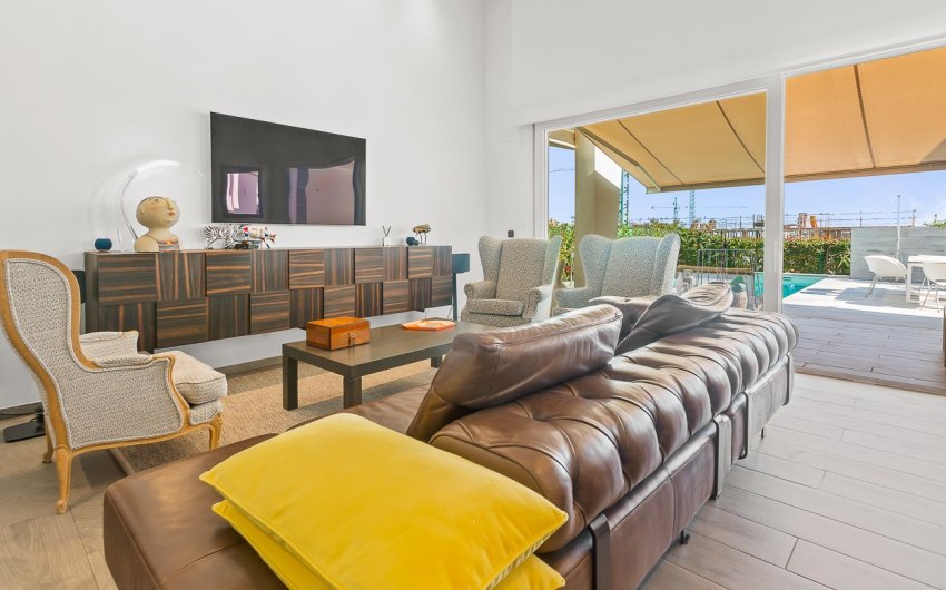 Resale - Villa -
Algorfa - La finca Golf