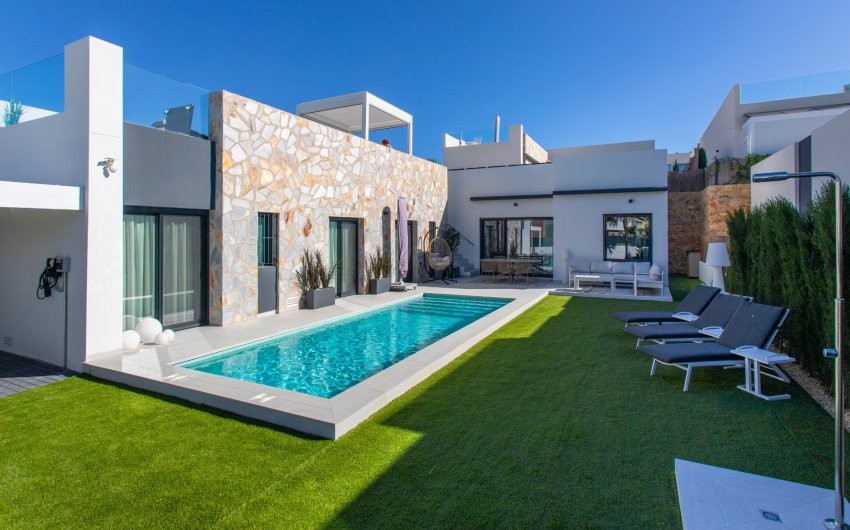 Resale - Villa -
Algorfa - La finca Golf