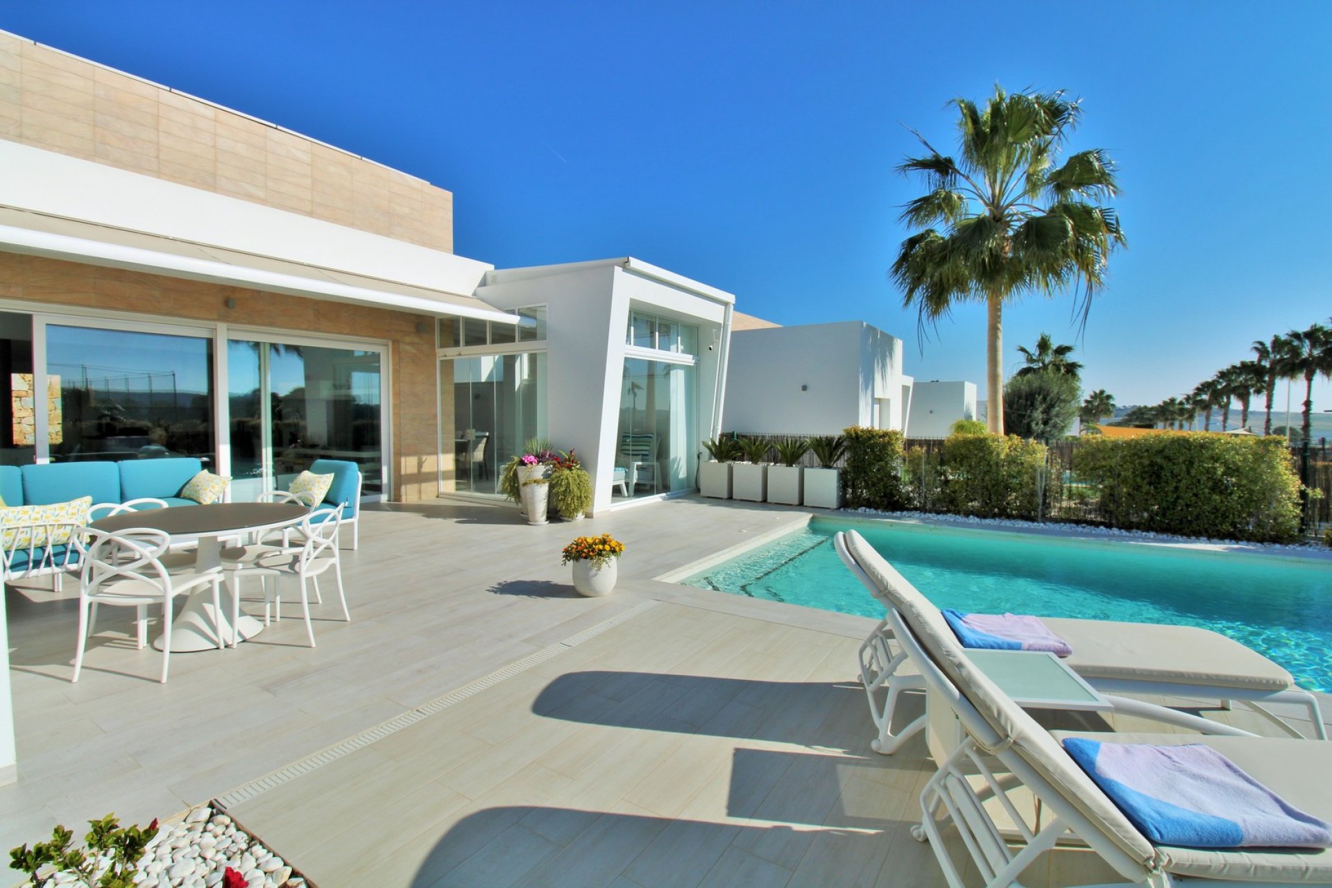 Resale - Villa -
Algorfa - La finca Golf