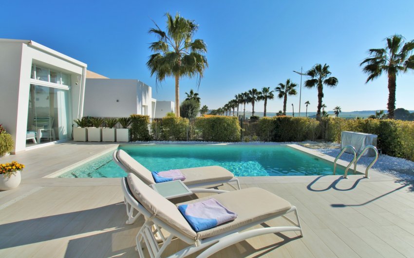 Resale - Villa -
Algorfa - La finca Golf