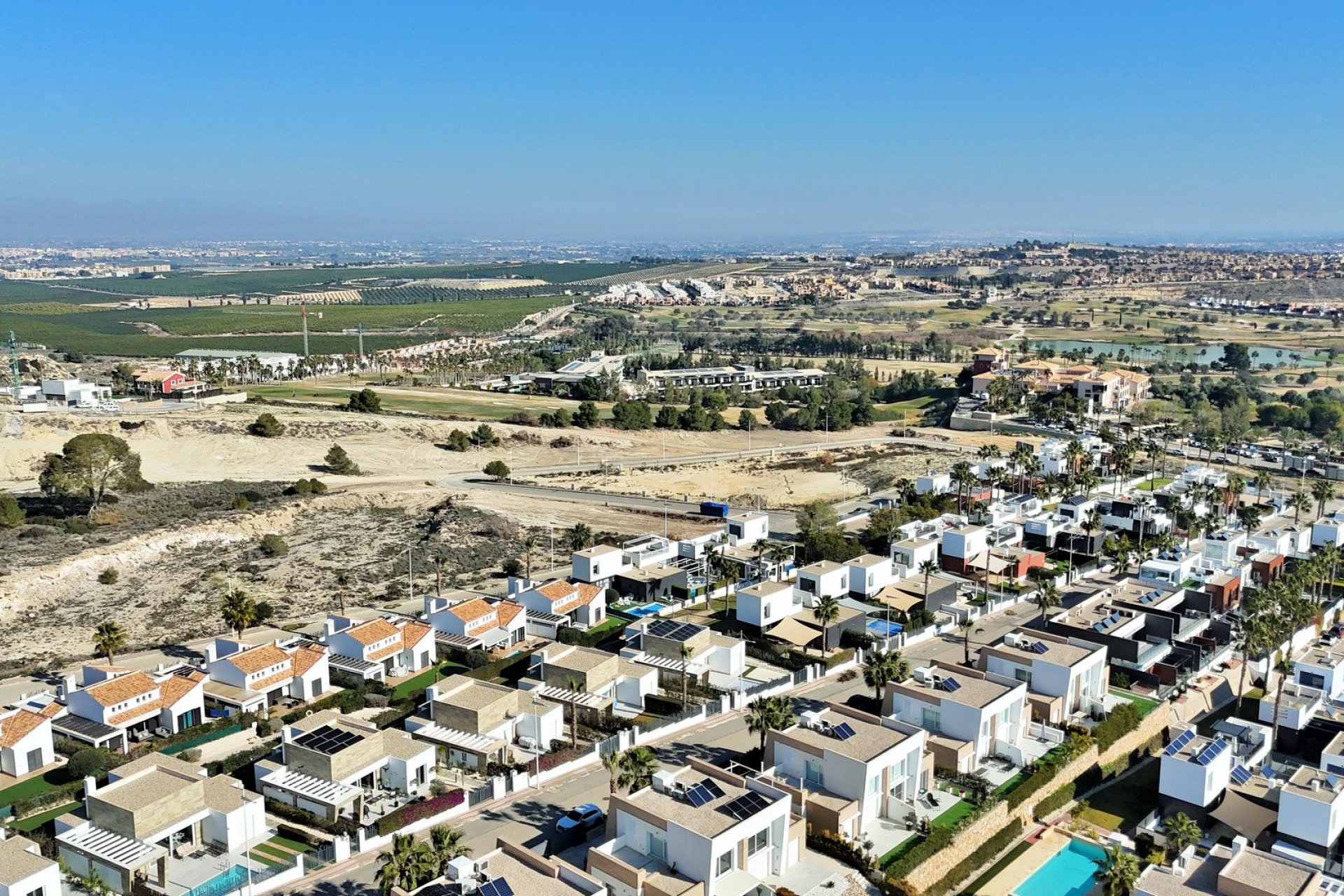 Resale - Villa -
Algorfa - La finca Golf