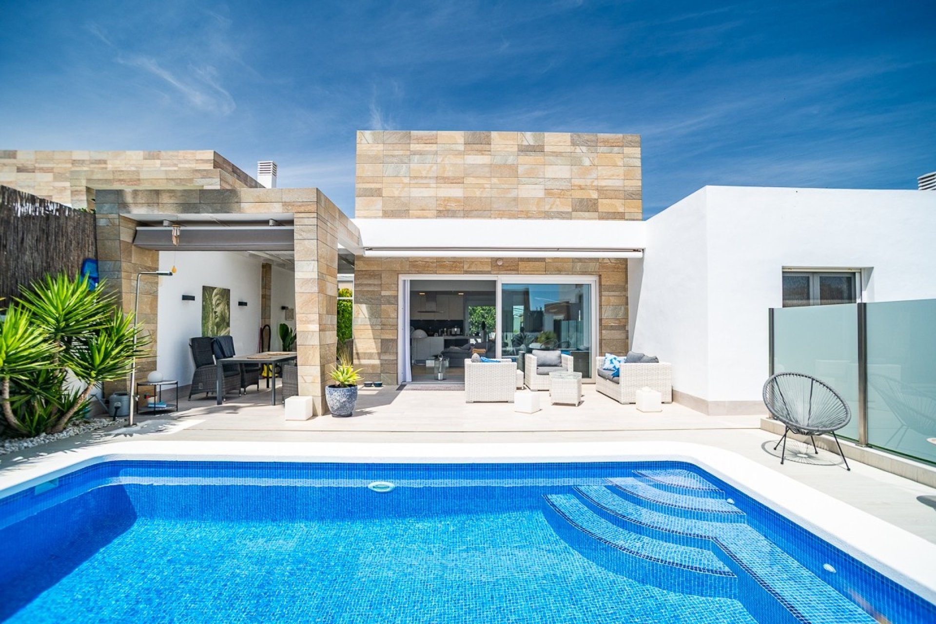 Resale - Villa -
Algorfa - La finca Golf