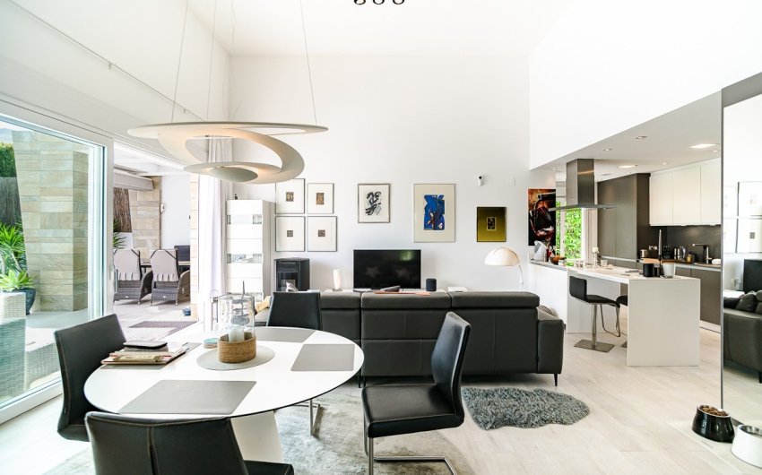 Resale - Villa -
Algorfa - La finca Golf