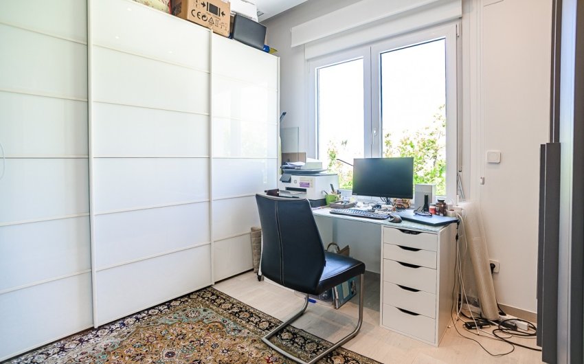 Resale - Villa -
Algorfa - La finca Golf