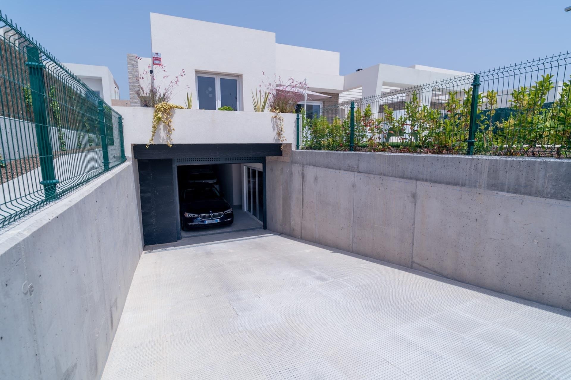 Resale - Villa -
Algorfa - La Finca Golf