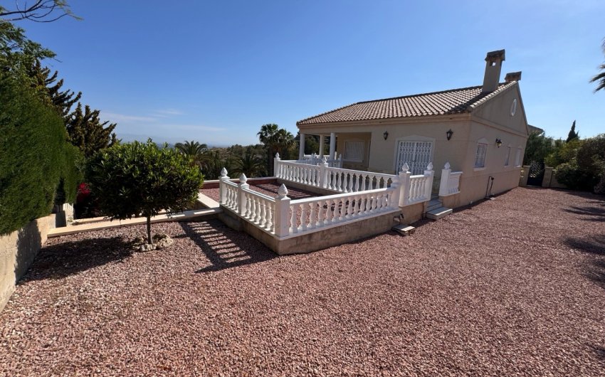 Resale - Villa -
Algorfa - Lomas de La Juliana