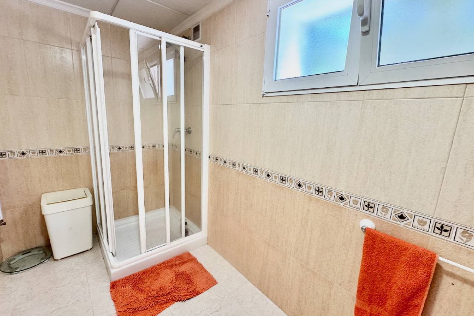 Resale - Villa -
Algorfa - Lomas de La Juliana