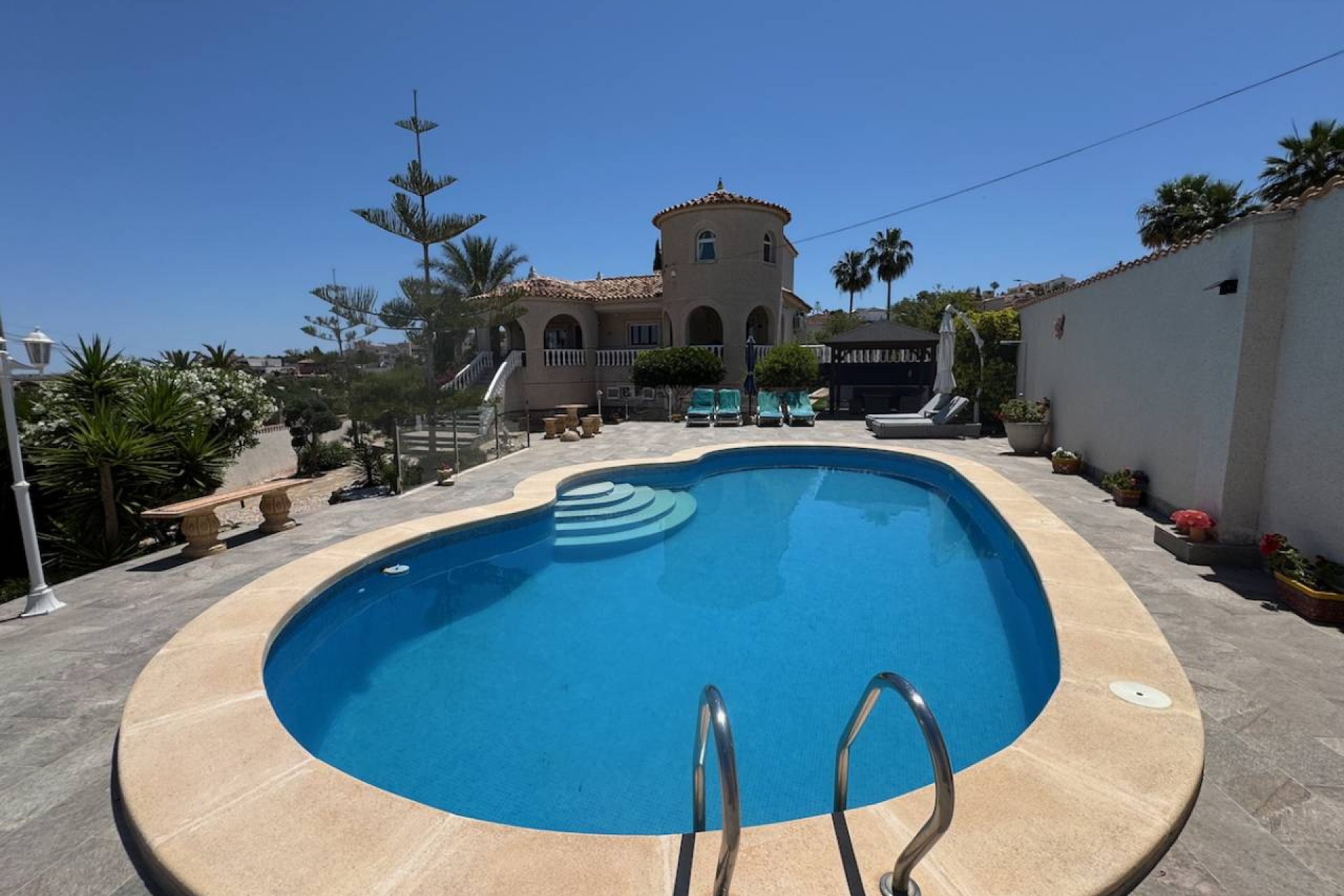 Resale - Villa -
Algorfa - Lomas de La Juliana