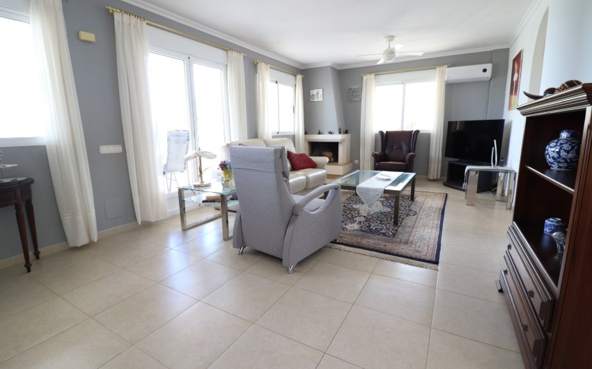 Resale - Villa -
Algorfa - Lomas de La Juliana